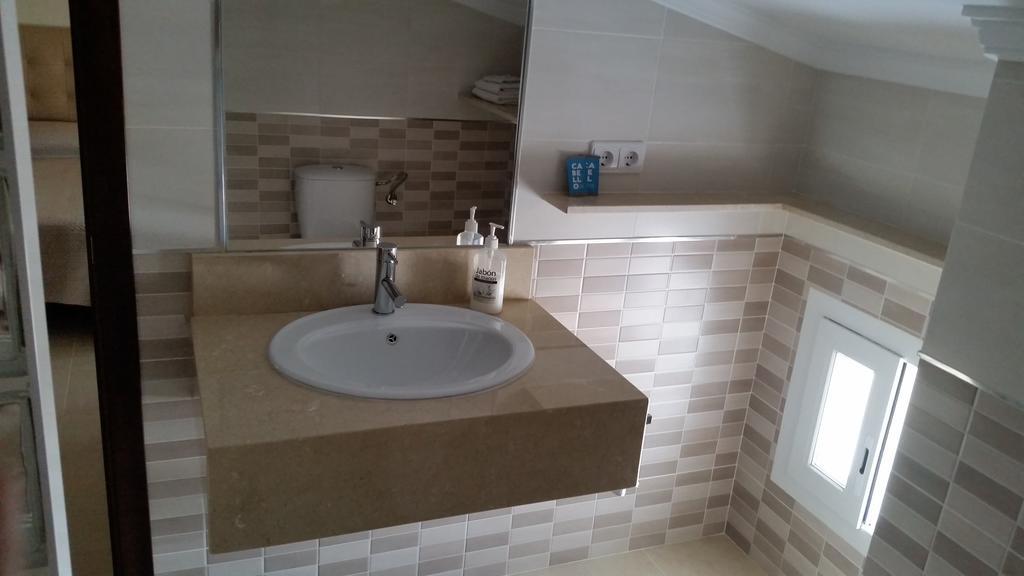 Hostal Malaga Arcos de la Frontera Zewnętrze zdjęcie